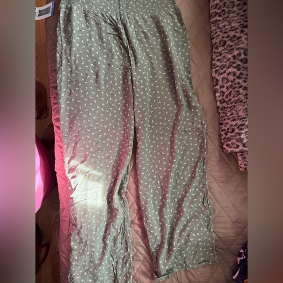 Women’s pants - Picture 2 of 3